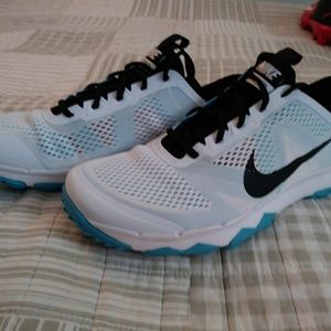 Nike FI Bermuda Spikeless Golf Cleat Shoe